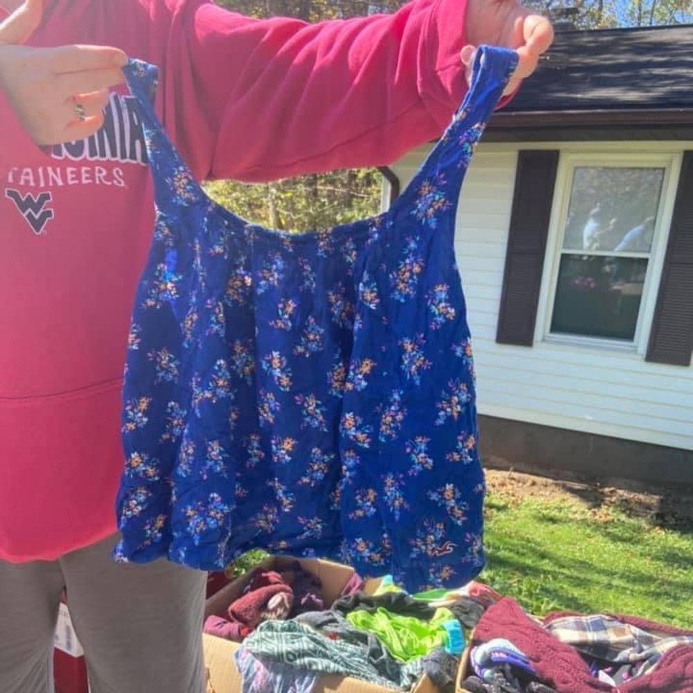 Hollister Tank